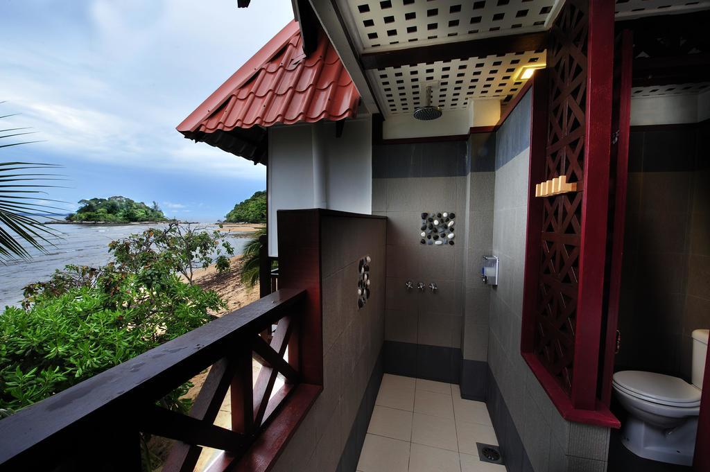 Paya Beach Spa & Dive Resort Kampung Genting Ngoại thất bức ảnh