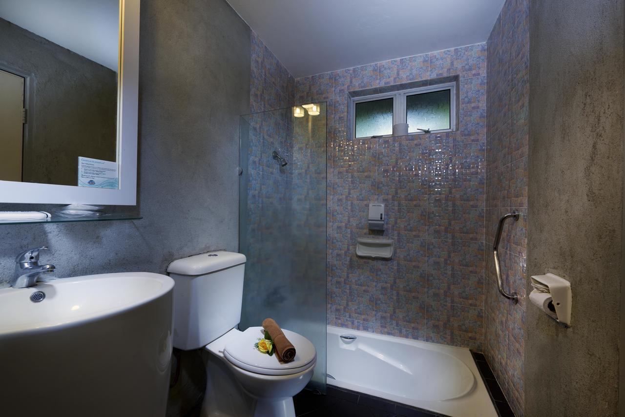 Paya Beach Spa & Dive Resort Kampung Genting Ngoại thất bức ảnh